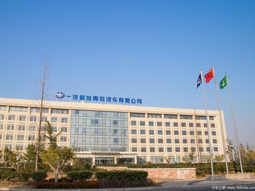 1779947840407406.jpg 解放门口.jpg